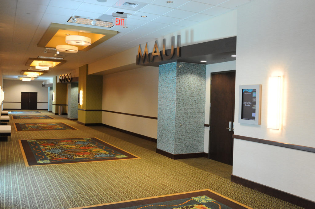 Oasis Hotel & Convention Center