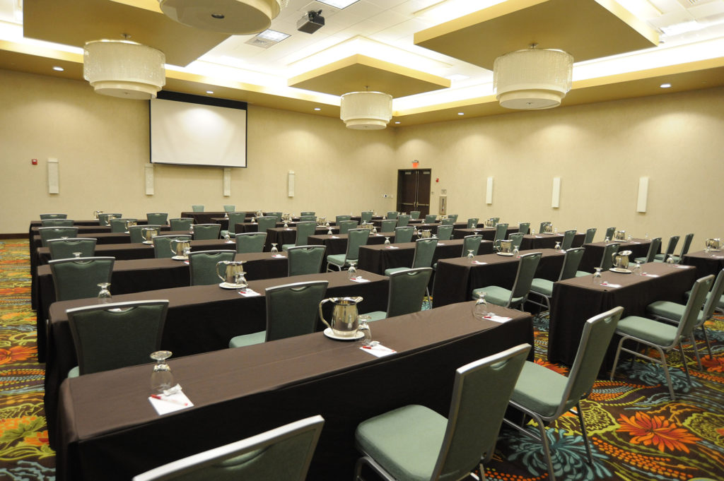 Oasis Hotel & Convention Center