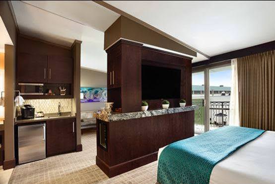 Oasis Hotel & Convention Center