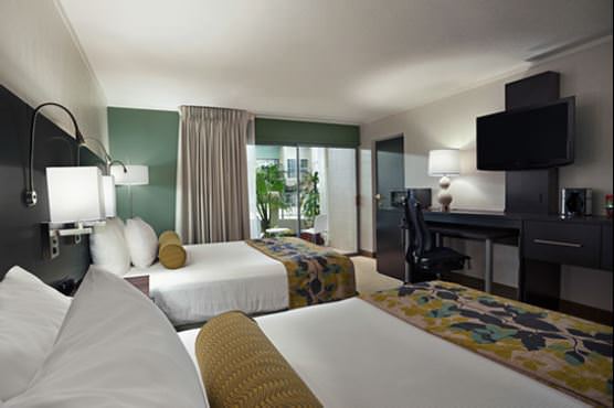 Oasis Hotel & Convention Center