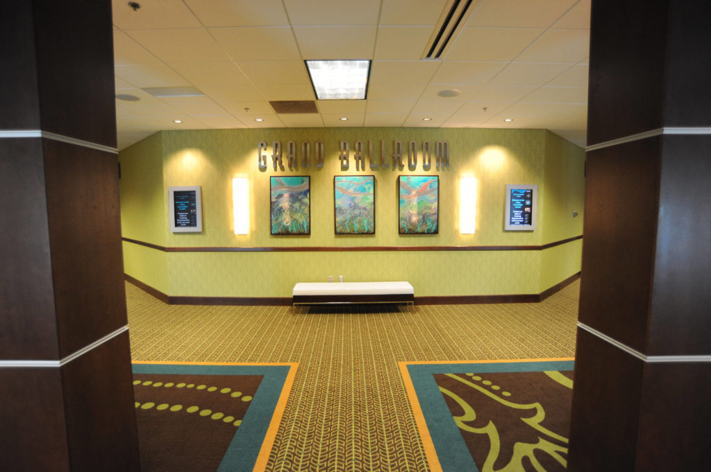 Oasis Hotel & Convention Center