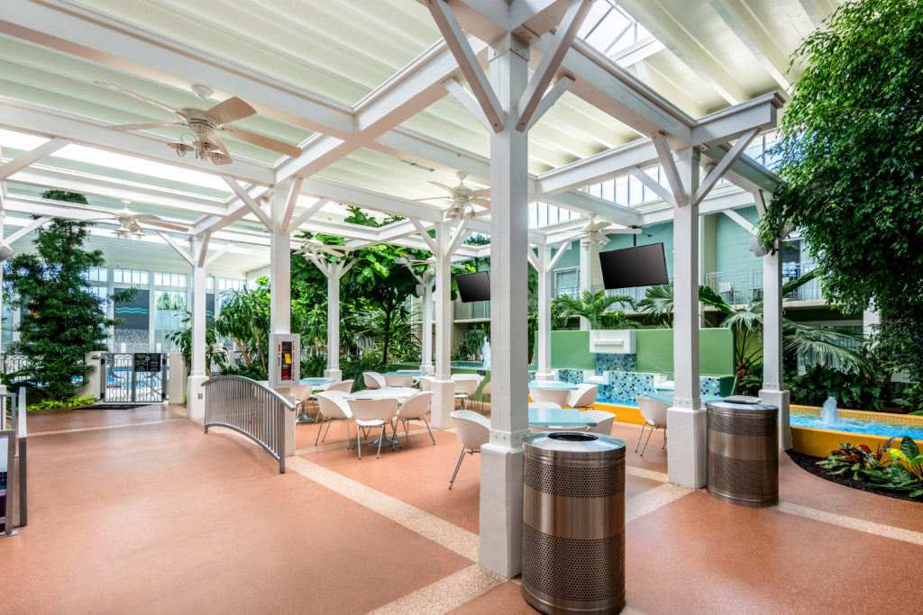 Oasis Hotel & Convention Center