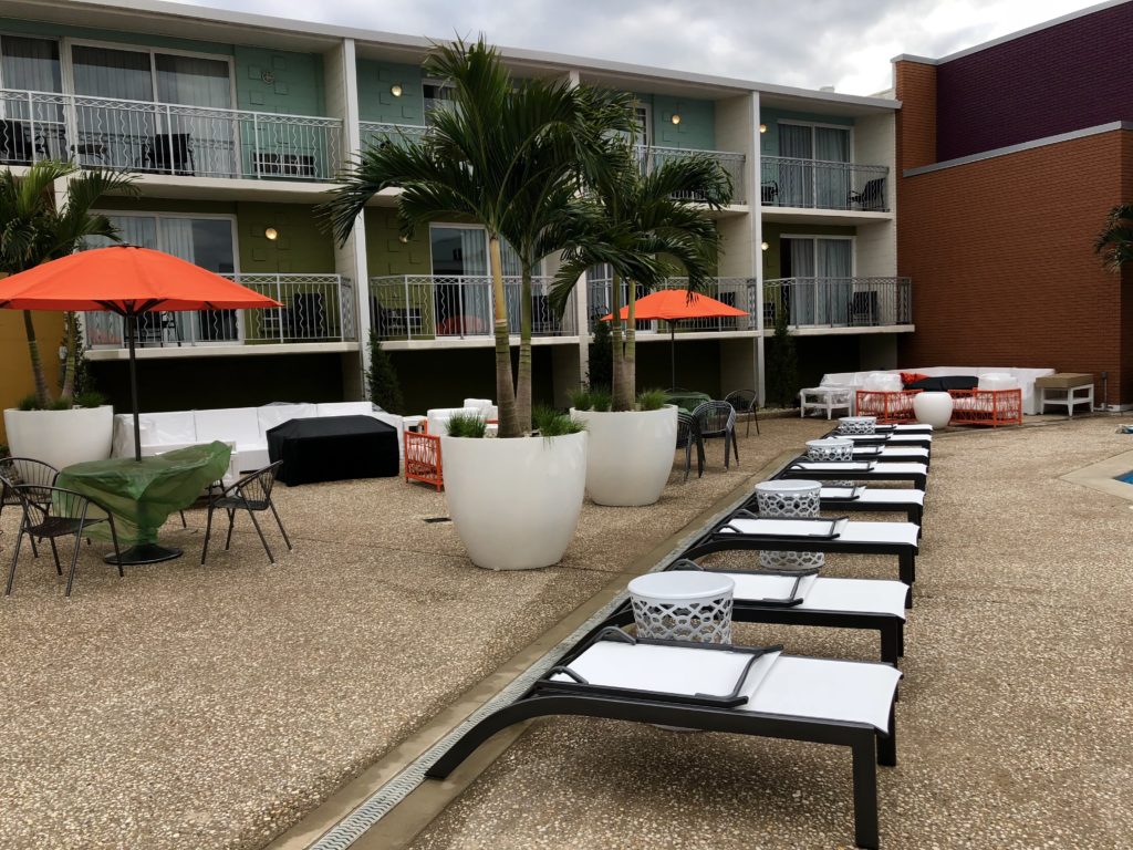 Oasis Hotel & Convention Center